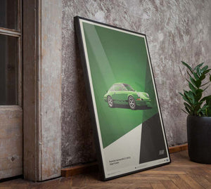 Affiche encadrée Porsche 911 RS vert décor parquet et mur béton